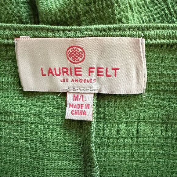 Laurie Felt Oversized Knit Top with V-Neck Size M/L - Picture 6 of 9